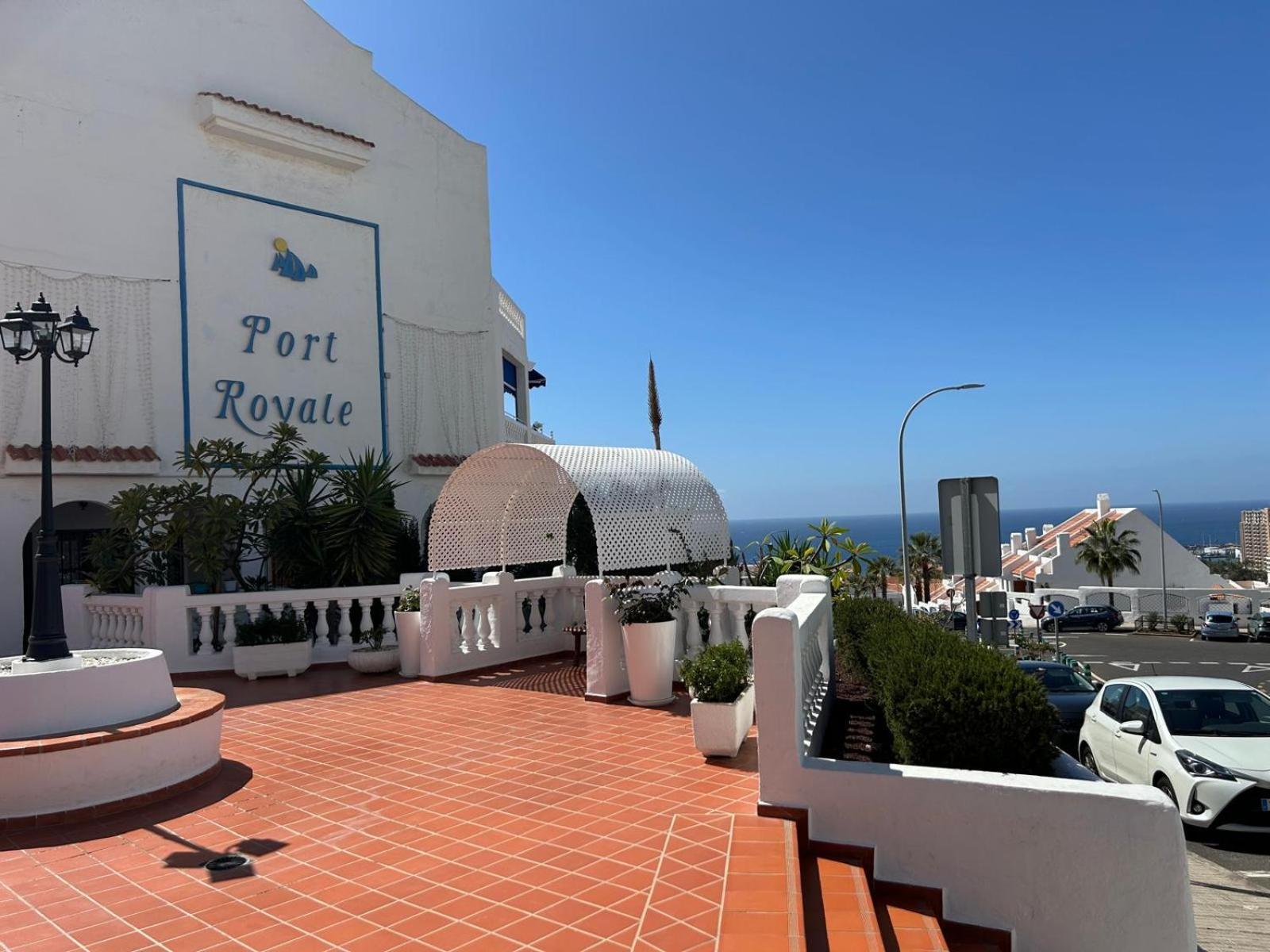 Luma Royal Appartament -Port Royale- Los Cristianos  Exterior photo